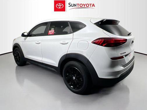 2021 Hyundai TUCSON SE