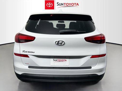 2021 Hyundai TUCSON SE