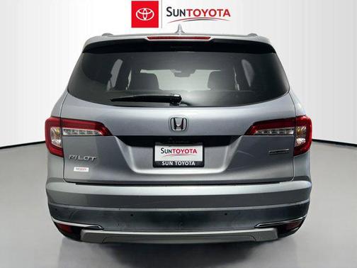 2019 Honda Pilot Touring 8-Passenger