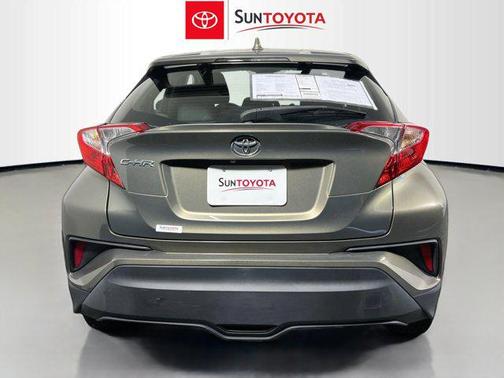 2021 Toyota C-HR LE