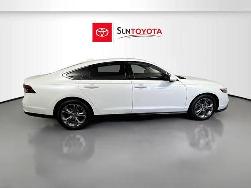Platinum White Pearl 2024 Honda Accord EX