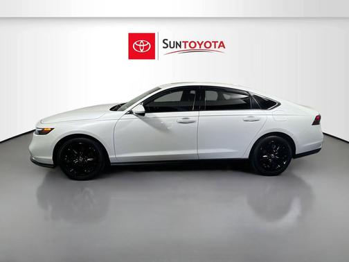 Platinum White Pearl 2024 Honda Accord EX
