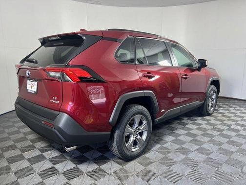 2024 Toyota RAV4 Hybrid LE