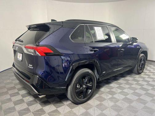 2020 Toyota RAV4 Hybrid SE