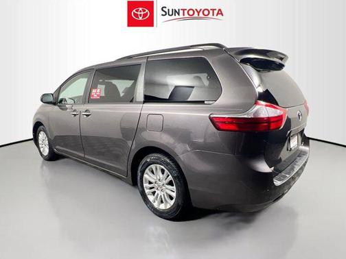 2015 Toyota Sienna XLE