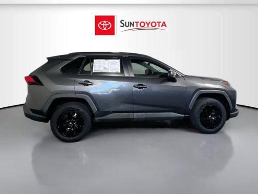 Magnetic Gray Metallic 2019 Toyota RAV4 LE