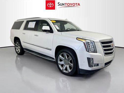 Crystal White Tricoat 2017 Cadillac Escalade ESV Luxury