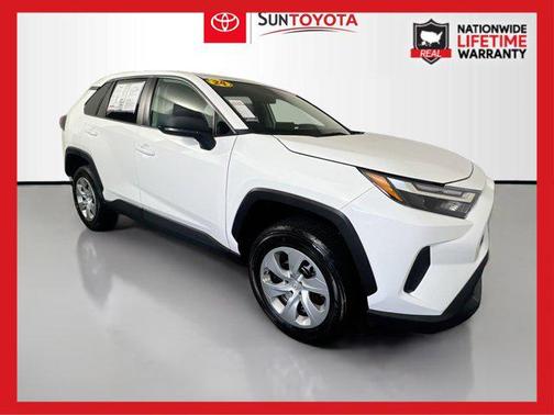 2024 Toyota RAV4 LE