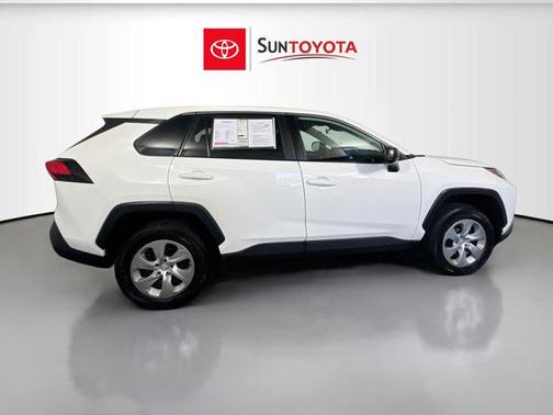 2024 Toyota RAV4 LE