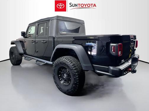 Black Clearcoat 2022 Jeep Gladiator Rubicon