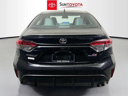 Midnight Black Metallic 2026 Toyota Corolla SE