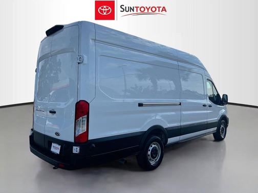OXFORD WHITE 2025 Ford Transit-250 Base