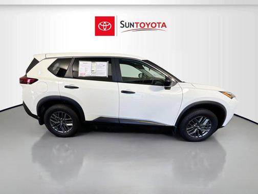2022 Nissan Rogue S
