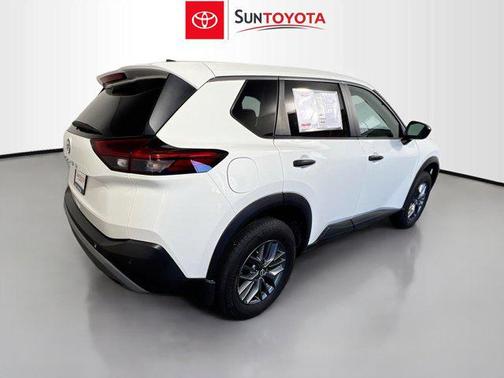 2022 Nissan Rogue S