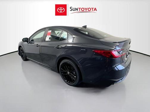 Underground 2025 Toyota Camry SE