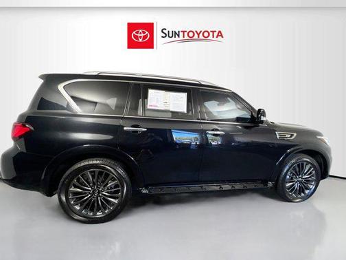 2024 INFINITI QX80 SENSORY AWD