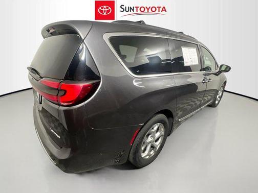 2022 Chrysler Pacifica Limited