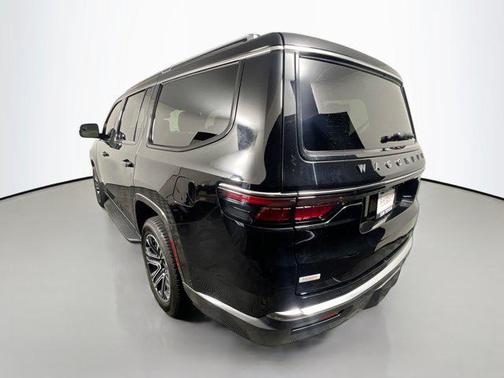 2022 Jeep Wagoneer Series III 4x2