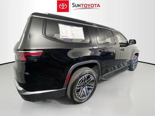 2022 Jeep Wagoneer Series III 4x2