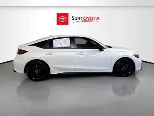 Platinum White Pearl 2026 Honda Civic Sport