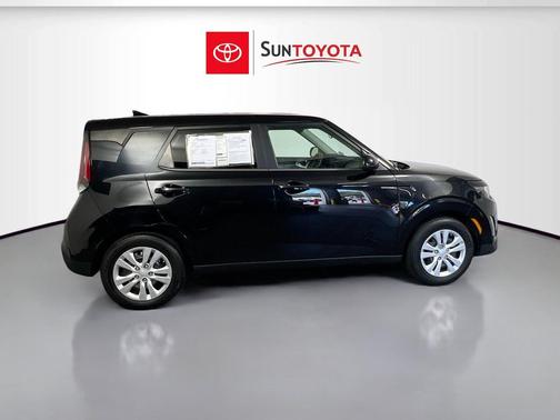 Black 2023 Kia Soul LX