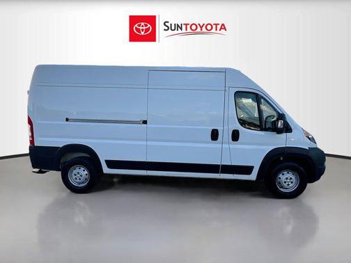 Bright White Clearcoat 2022 RAM ProMaster 2500 High Roof
