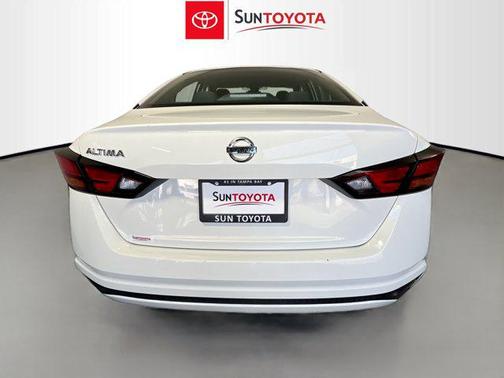 2022 Nissan Altima S FWD