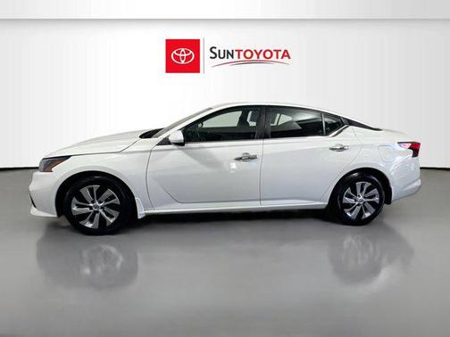 2022 Nissan Altima S FWD