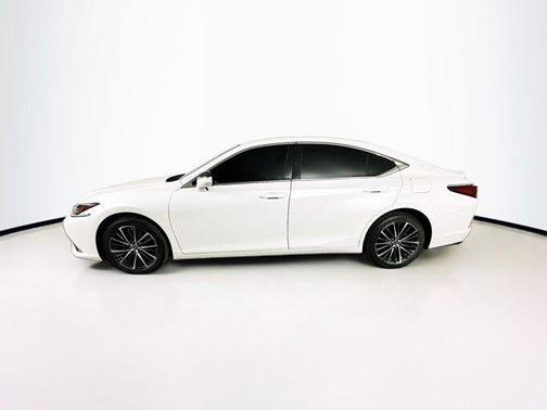 2022 Lexus ES 350 Base