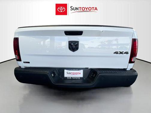 2023 RAM 1500 Classic Warlock Crew Cab 4x4 5'7' Box