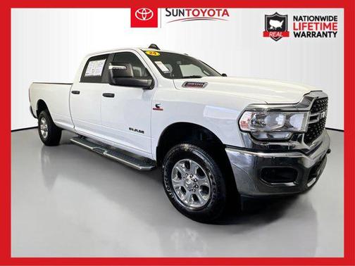 2024 RAM 3500 Big Horn Crew Cab 4x4 8' Box