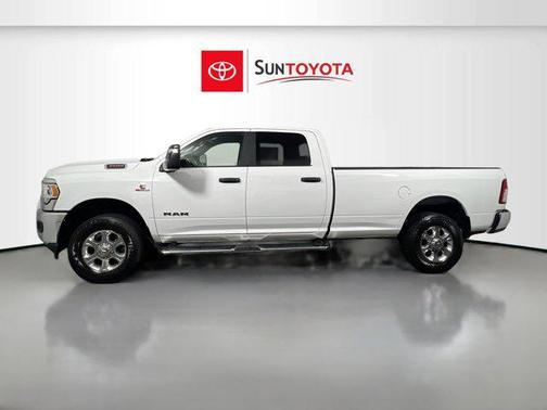 2024 RAM 3500 Big Horn Crew Cab 4x4 8' Box