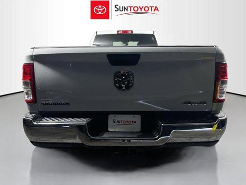 2024 RAM 3500 Big Horn Crew Cab 4x4 8' Box