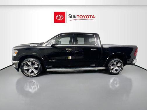 Diamond Black Crystal Pearlcoat 2020 RAM 1500 Laramie