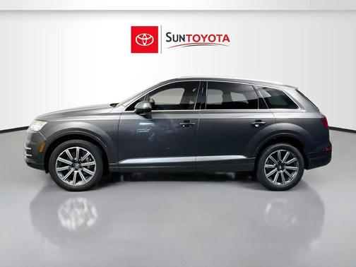 Samurai Gray Metallic 2019 Audi Q7 55 Premium Plus