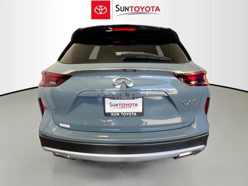 2024 INFINITI QX50 LUXE