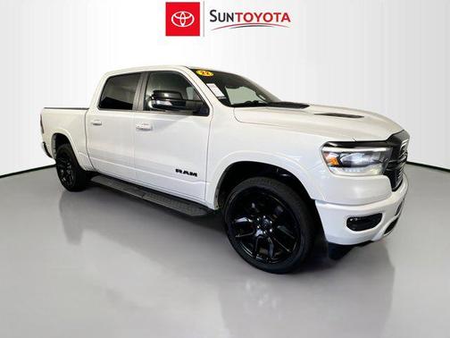 Ivory White Tri-Coat Pearlcoat 2022 RAM 1500 Laramie