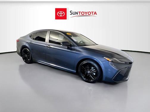Dark Cosmos 2026 Toyota Camry SE