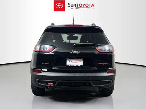 2021 Jeep Cherokee Trailhawk