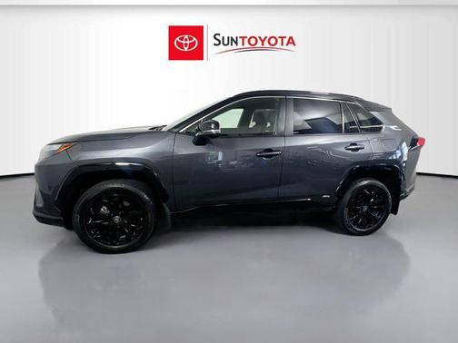 2024 Toyota RAV4 Hybrid SE