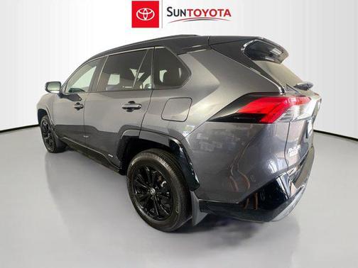 2024 Toyota RAV4 Hybrid SE