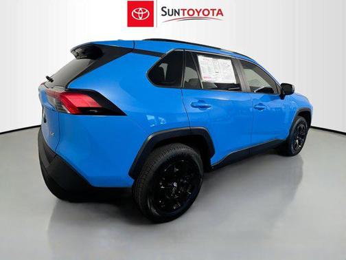 2021 Toyota RAV4 LE