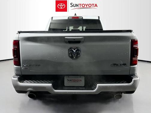 Bright White Clearcoat 2024 RAM 1500 Limited