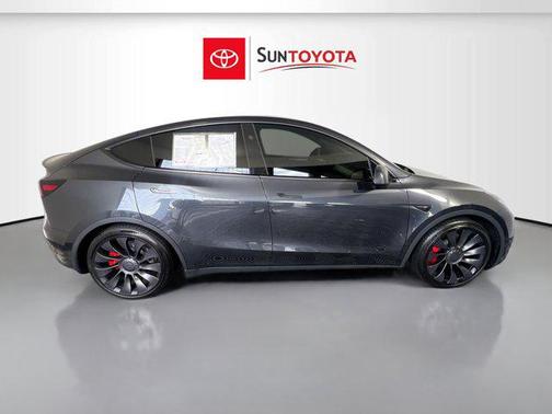 2024 Tesla Model Y Performance Dual Motor All-Wheel Drive