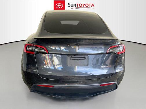 2024 Tesla Model Y Performance Dual Motor All-Wheel Drive