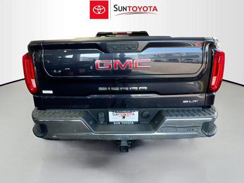 2022 GMC Sierra 1500 SLT