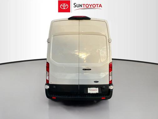 Oxford White 2025 Ford Transit-250 Base