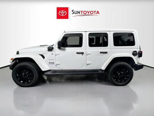 Bright White Clearcoat 2023 Jeep Wrangler 4xe Sahara