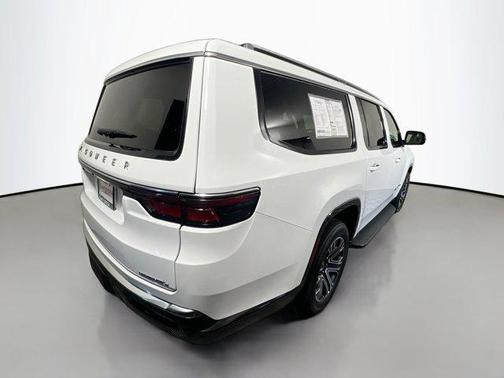 2023 Jeep Wagoneer L Series II 4x4