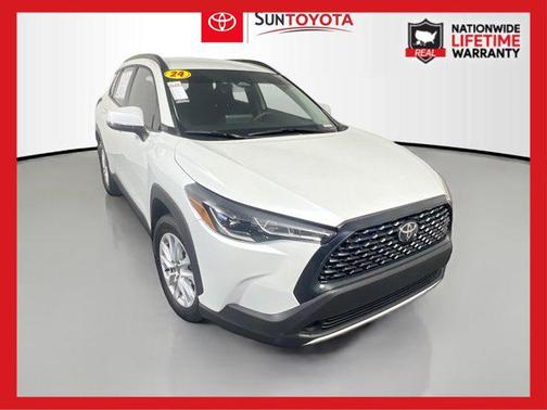 2024 Toyota Corolla Cross LE